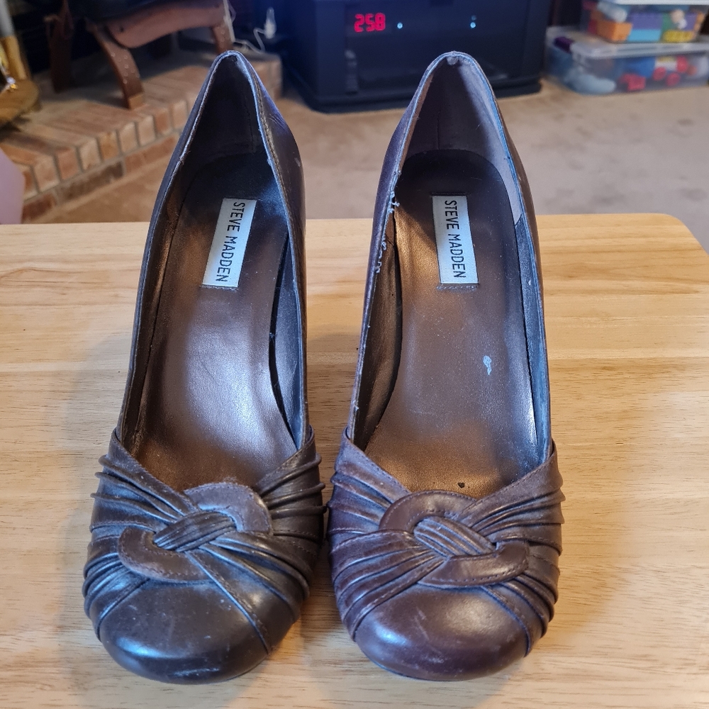 Steve Madden Brown Women's Dress heels, Sz 8.5M Used Condition, Leather upper